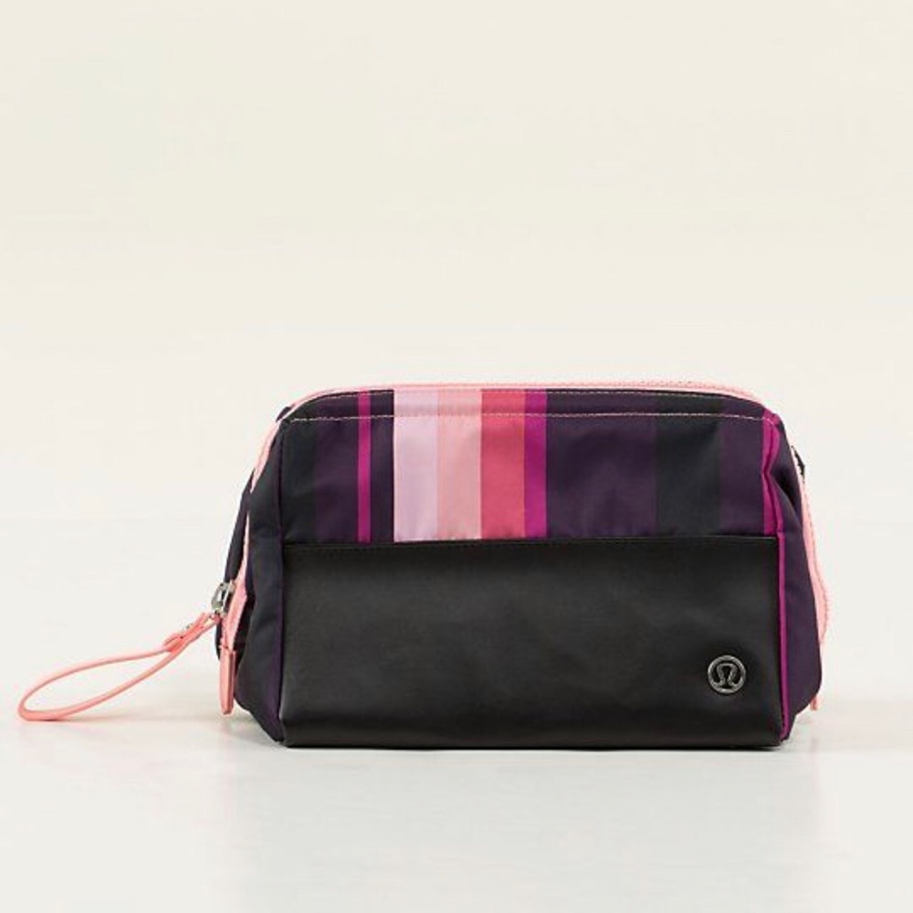 LULULEMON COSMETIC/TOILETRY BAG